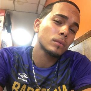 Meet your Posher, Daniel